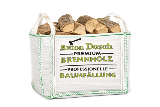 Mini Big Bag mit trockenem Brennholz für Kamin, Ofen und Feuerstelle, praktisch verpackt für einfache Lieferung, Lagerung und Nutzung.